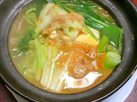 豆腐と筍とニラ野菜のキムチ麺つゆ鍋。